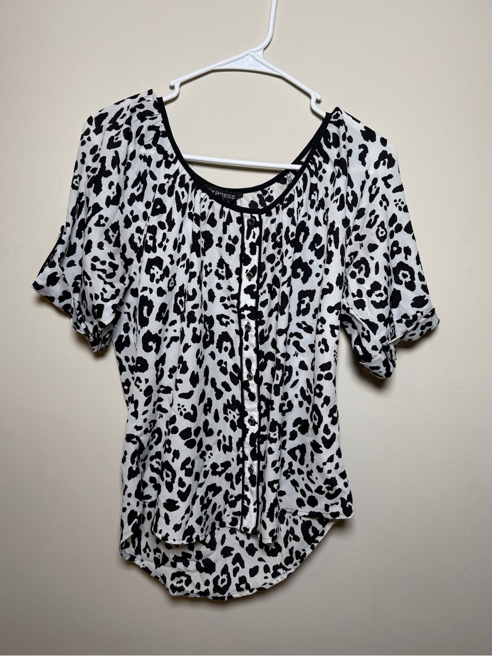 Express Black and White Leopard Print Scoop Neck Blouse